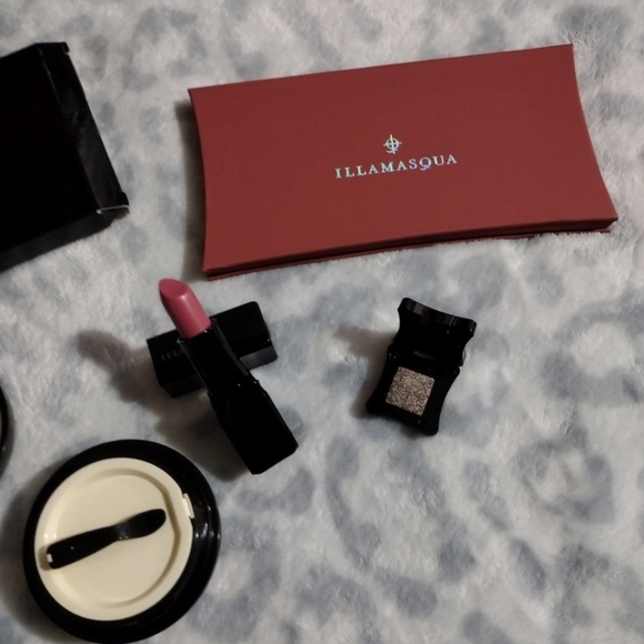 Illamasqua set - Picture 2 of 7